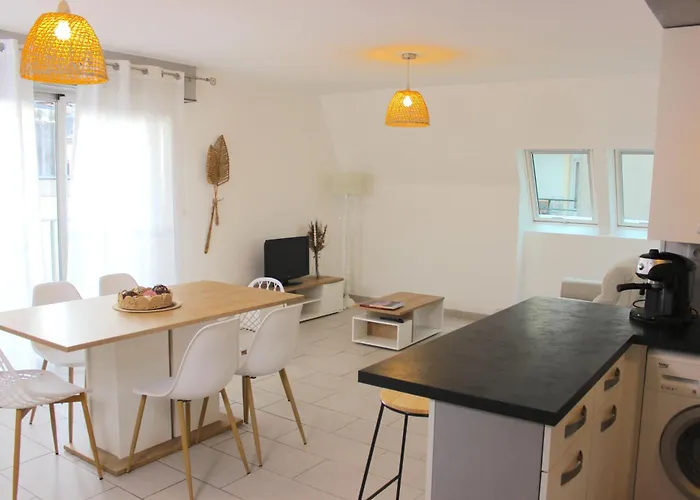 L'esprit De Lourdes, Proche Sanctuaire Et Gare, Vue Sur Le Chateau Apartament