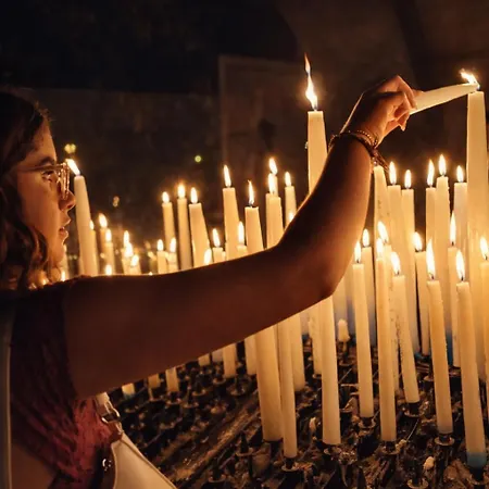 L'esprit De Lourdes, Proche Sanctuaire Et Gare, Vue Sur Le Chateau Lourdes