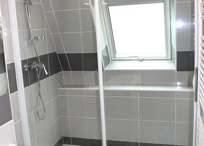 Appartement L'esprit De Lourdes, Proche Sanctuaire Et Gare, Vue Sur Le Chateau *