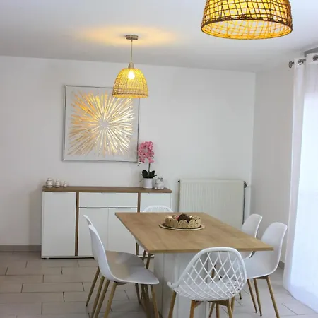Apartment L'esprit De Lourdes, Proche Sanctuaire Et Gare, Vue Sur Le Chateau Lourdes
